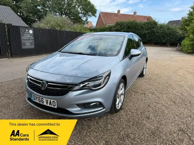 Used Vauxhall Astra SRi 2016 Silver Hatchback