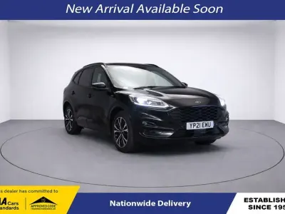 Używany Ford Kuga ST-Line X 120 KM (88 kW) 2021 Czarny SUV
