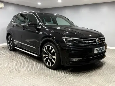 Usado VW Tiguan R-line 190 CV (139 kW) 2020 Negro SUV