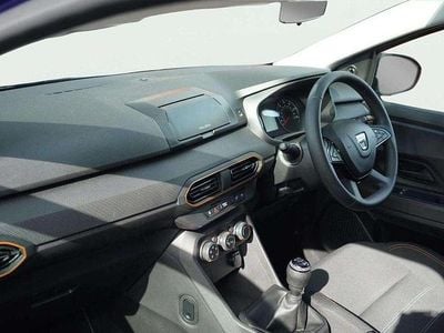 Used Dacia Sandero Essentiel 90 HP (66 kW) 2022 Blue SUV