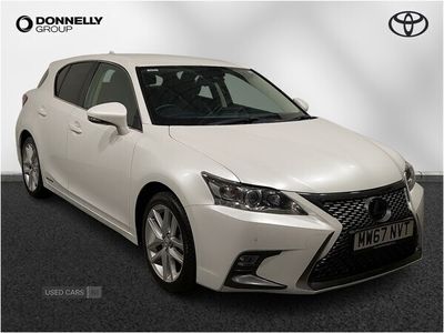 Lexus CT200h