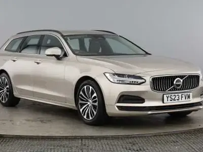 Used Volvo V90 Core 197 HP (144 kW) 2023 Estate