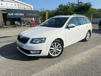 Used Skoda Octavia Elegance 150 HP (110 kW) 2014 White Estate