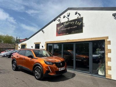 Begagnad Peugeot 2008 Active+ 2023 Orange SUV