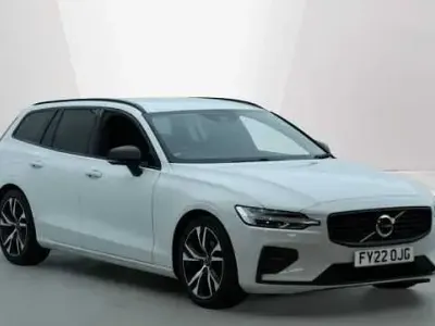 Used Volvo V60 R-Design 163 HP (119 kW) 2022 Estate