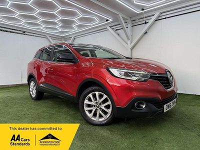 Red Used 2016 Renault Kadjar Dynamique SUV | £4,095 (A bit pricey)