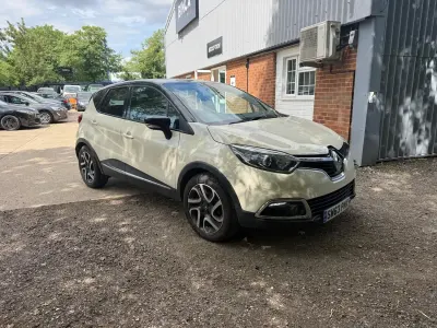 Used Renault Captur Dynamique 90 HP (66 kW) 2013 Cream/black SUV