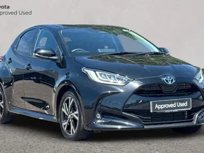 Used Toyota Yaris Design 116 HP (85 kW) 2025 Black Hatchback