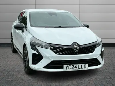 Używany Renault Clio V Techno 90 KM (66 kW) 2024 Biały Hatchback