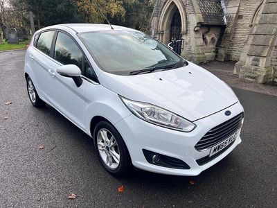 White Used 2015 Ford Fiesta Zetec Hatchback | £3,990 (Fair price)