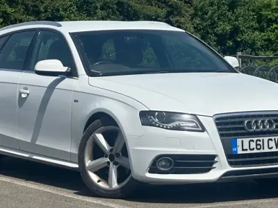 Usado Audi A4 S-Line 160 CV (117 kW) 2011 Blanco Familiar