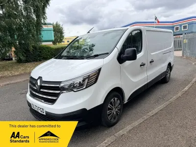 Used Renault Trafic Business 2023 White MPV