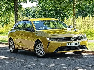 Used Vauxhall Astra Design Edition 130 HP (95 kW) 2023 Yellow Hatchback