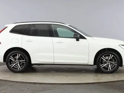 Used Volvo XC60 R-Design 2022 White SUV