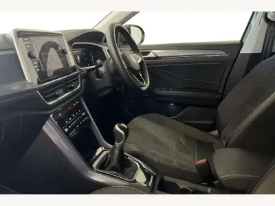 Used VW T-Roc Style 150 HP (110 kW) 2025 Petrol blue SUV