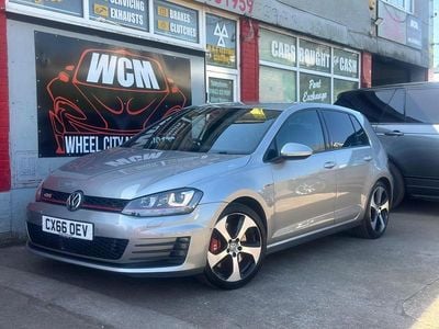 Usado VW Golf VII GTI 315 HP (231 kW) 2016 Prateado Citadino
