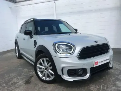Usado Mini Cooper D Countryman Sport 147 CV (108 kW) 2020 Plateado SUV