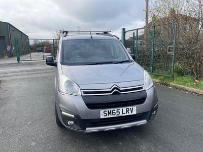 Used Citroën Berlingo XTR 100 HP (73 kW) 2015 Grey MPV