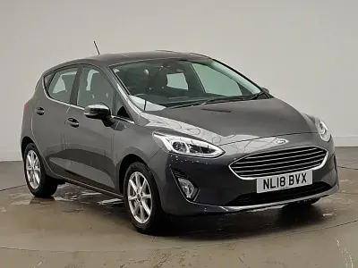 Used Ford Fiesta Zetec 85 HP (62 kW) 2018 Grey Hatchback