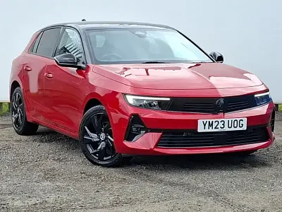 Used Vauxhall Astra GS Line 130 HP (95 kW) 2023 Red Hatchback