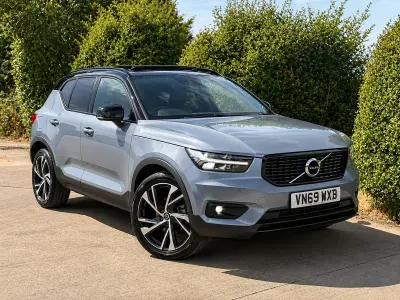 Used Volvo XC40 R-Design 150 HP (110 kW) 2019 Grey SUV