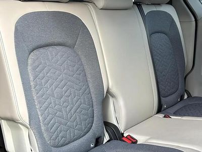 Used VW ID. Buzz Pro 147 kW (200 HP) 2023 White MPV