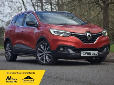 Begagnad Renault Kadjar Signature 130 HK (95 kW) 2016 Röd SUV
