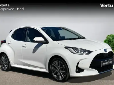 Begagnad Toyota Yaris Hybrid 116 HK (85 kW) 2025 Halvkombi