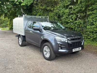 Used Isuzu D-Max 163 HP (119 kW) 2023 Grey Pickup