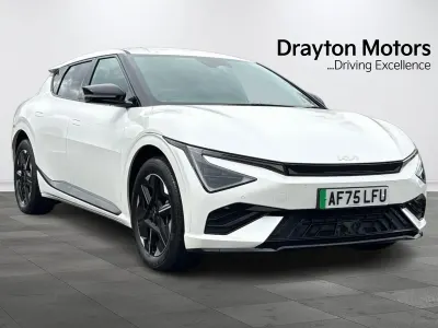 Begagnad Kia EV6 GT-Line 239 kW (325 HK) 2025 Vit SUV