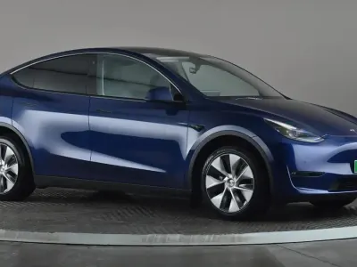 Usado Tesla Model Y Long Range AWD 282 kW (384 HP) 2022 Azul SUV