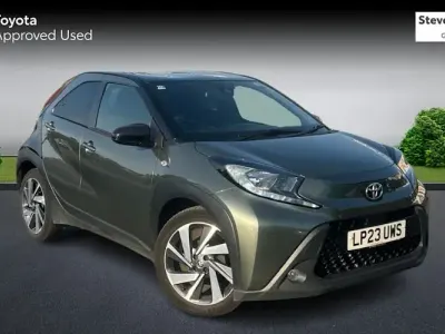 Used Toyota Aygo X 72 HP (52 kW) 2023 Green SUV