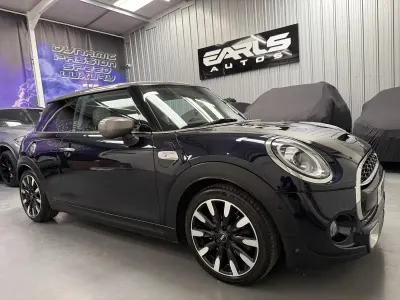 Used Mini Cooper S Exclusive 192 HP (141 kW) 2020 Blue/black Hatchback