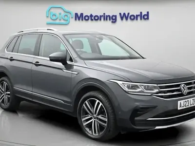 Usado VW Tiguan Elegance 150 CV (110 kW) 2023 Gris SUV
