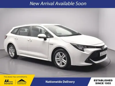 Used Toyota Corolla 122 HP (89 kW) 2021 White Estate