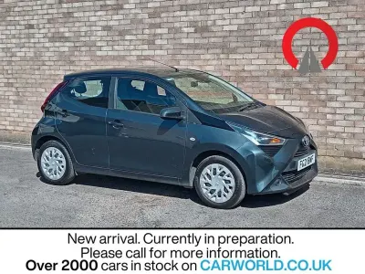 Used Toyota Aygo X-play 71 HP (52 kW) 2021 Grey Hatchback