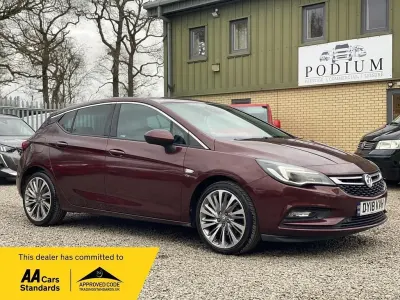 Second-hand Vauxhall Astra Elite 160 CP (117 kW) 2018 Roșu Hatchback