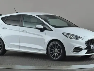 Begagnad Ford Fiesta ST-Line 95 HK (69 kW) 2021 Vit Halvkombi