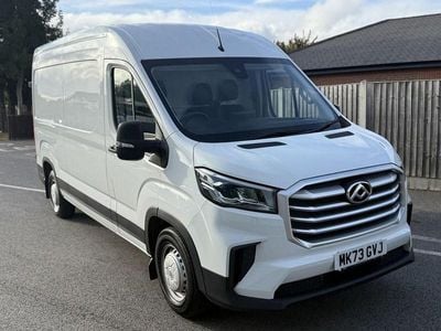 Maxus V90