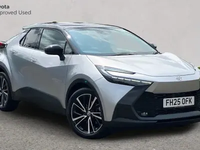 Used Toyota C-HR 223 HP (164 kW) 2025 Black SUV