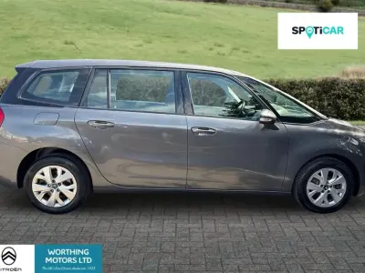 Used Citroën C4 SpaceTourer PureTech 128 HP (94 kW) 2019 Grey MPV
