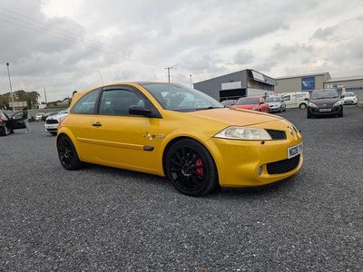 Yellow Used 2008 Renault Mégane III Hatchback | £4,995 (Fair price)