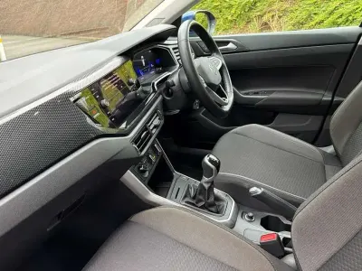Used VW Taigo Life 95 HP (69 kW) 2024 Blue SUV