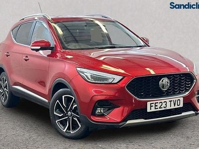 Tri coat dynamic red Used 2023 MG ZS Exclusive Hatchback | £13,209 (Fair price)