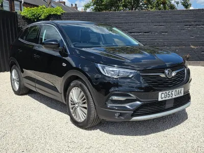 Used Vauxhall Grandland X Sport 130 HP (95 kW) 2019 Black SUV