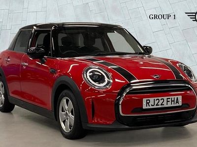 Used Mini Cooper Classic 134 HP (98 kW) 2022 Red Hatchback