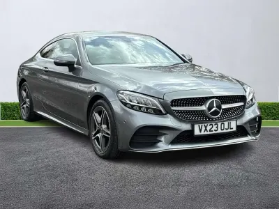 Begagnad Mercedes C200 AMG line 2023 Grå Sportkupé