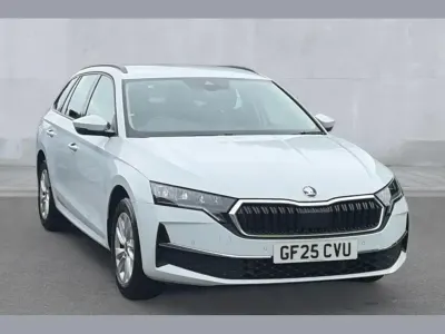 Used Skoda Octavia SE Technology 150 HP (110 kW) 2025 Moon white metallic Estate