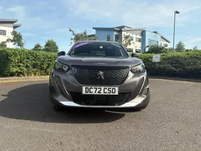 Używany Peugeot 2008 Allure+ 129 KM (94 kW) 2023 Szary SUV
