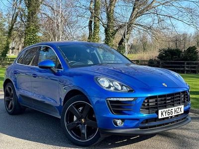 Used Porsche Macan 258 HP (189 kW) 2016 Blue SUV